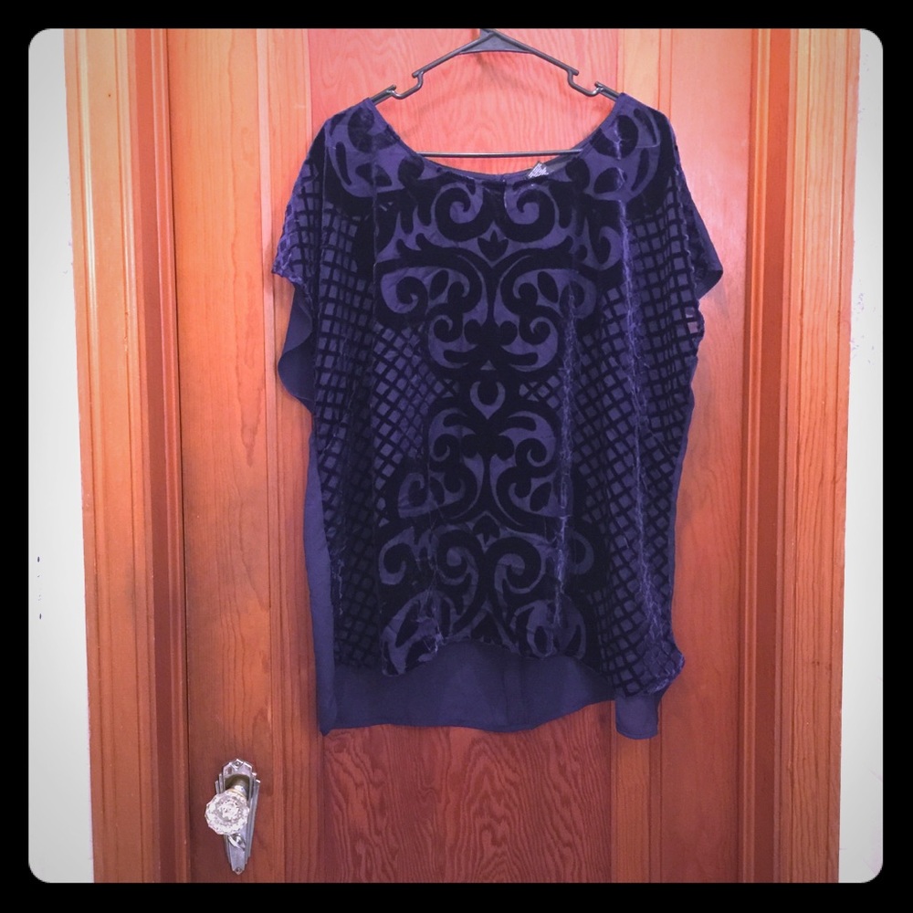 Lane Bryant 22/24 velvet sheer design top NWT